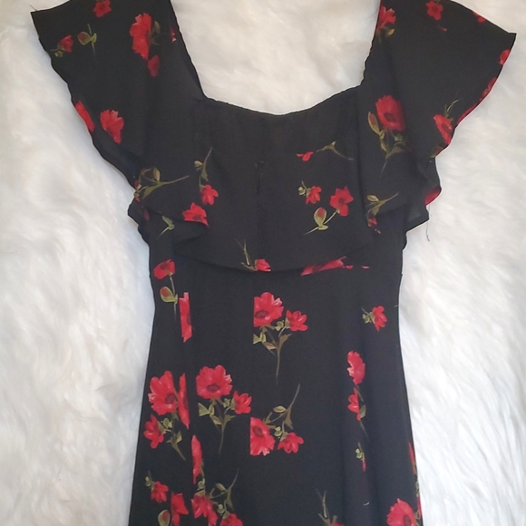 FOREVER 21 Black Floral A-Line Flare Dress - Size XS, 0 - Picture 4 of 5